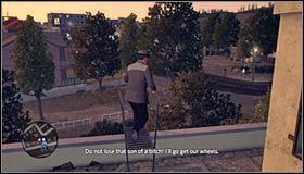 Gdy tylko znajdziesz się na dachu załączy się cut-scenka i nie powinno Cię zdziwić to, że McCaffrey na widok detektywów zacznie uciekać #1 - Case 12 - The Studio Secretary Murder (3) | Główne śledztwa w LA Noire - L.A. Noire - poradnik do gry