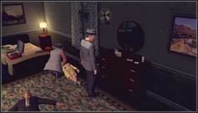 Podejdź do łóżka i przyjrzyj się walizce z ubraniami #1, co może zasugerować, że Candy chciała wyjechać z miasta - Case 15 - The Set Up (2) | Główne śledztwa w LA Noire - L.A. Noire - poradnik do gry