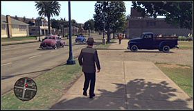 Skręć nieznacznie w prawo, kierując się w stronę niebieskiego pojazdu i następnie zlokalizowanego za nim płotku - Case 15 - The Set Up (2) | Główne śledztwa w LA Noire - L.A. Noire - poradnik do gry