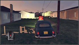 Gra pozwoli Ci w trakcie tego pościgu przestrzelić opony w aucie uciekiniera, ale dopóki nie wyjedziesz z placu budowy proponuję skupić się jedynie na bezbłędnej jeździe - Case 17 - The Gas Man (3) | Główne śledztwa w LA Noire - L.A. Noire - poradnik do gry