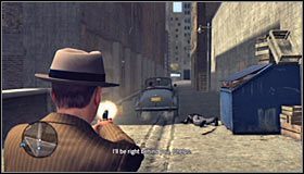 Drugi z bandytów spróbuje zapewne skorzystać z samochodu - Shoo-Shoo Bandits; Hotel Bandits | Przestępstwa w LA Noire - L.A. Noire - poradnik do gry