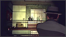 Po skorzystaniu ze schodów dwukrotnie skręć w prawo i szybko schowaj się za najbliższą zasłoną #1 - Amateur Hour | Przestępstwa w LA Noire - L.A. Noire - poradnik do gry