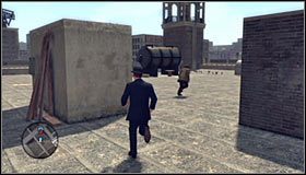 Musisz dotrzeć na tyły budynku i skorzystać ze znajdującej się w tym miejscu pionowej rurki #1 - Army Surplus; Death Plunge | Przestępstwa w LA Noire - L.A. Noire - poradnik do gry