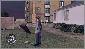 Odszukaj w oznaczonym punkcie niewielki biały dom #1 i zbadaj jego ogródek #2 - Taśmy - Mapa 2 | Taśmy filmowe w LA Noire - L.A. Noire - poradnik do gry