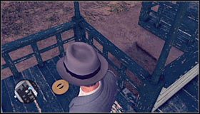 Odszukaj w pobliżu wskazanego punktu pomalowany na niebiesko dom jednorodzinny #1 - Taśmy - Mapa 3 | Taśmy filmowe w LA Noire - L.A. Noire - poradnik do gry