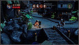 Wbiegamy do portu i bierzemy pochodnię (jest przy bramie) - Tortuga - opis przejścia | Klątwa Czarnej Perły | LEGO Piraci z Karaibów - LEGO Piraci z Karaibów - poradnik do gry