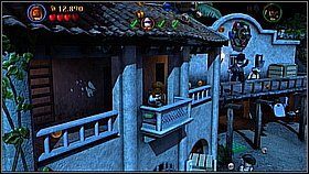 Anameria potrafi wykonać podwójne skoki - w ten sposób zaciągamy dwie rolety (miejsca są wskazane kolorowymi plamami na posadzce) - Tortuga - opis przejścia | Klątwa Czarnej Perły | LEGO Piraci z Karaibów - LEGO Piraci z Karaibów - poradnik do gry