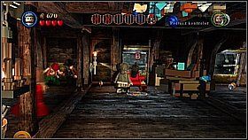 Po ustrzeleniu dwóch krat otworzy się wejście do ładowni - zeskakujemy - Czarna Perła atakuje - opis przejścia | Klątwa Czarnej Perły - LEGO Piraci z Karaibów - poradnik do gry