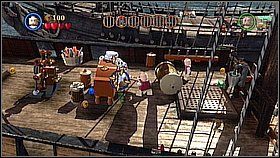 Butelka 1 - Niszczymy Czarnobrodym pieczęć na maszcie po prawej (czaszka) - Czarna Perła atakuje - butelki | Klątwa Czarnej Perły | LEGO Piraci z Karaibów - LEGO Piraci z Karaibów - poradnik do gry