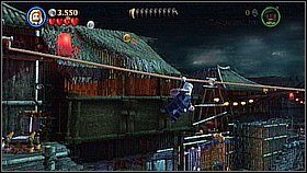 Wskakujemy na dach korzystając z podwójnego skoku Elizabeth i przedostajemy się górą w prawo - Singapur - opis przejścia | Na krańcu świata | LEGO Piraci z Karaibów - LEGO Piraci z Karaibów - poradnik do gry