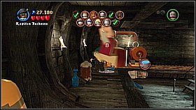 Na zewnątrz pozbywamy się kolejnych czerwonych beczek i dopychamy naszą do bojlera - Skrzynia Davyego Jonesa - opis przejścia | Na krańcu świata - LEGO Piraci z Karaibów - poradnik do gry