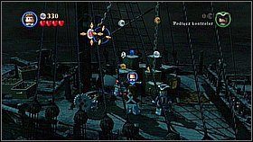 Wbiegamy na pokład po lewej i używamy przełącznika na miecz - Wybór Norringtona - opis przejścia | Na krańcu świata | LEGO Piraci z Karaibów - LEGO Piraci z Karaibów - poradnik do gry