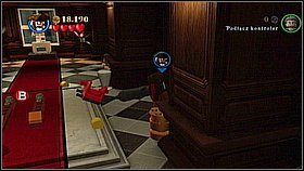 Wbiegamy do korytarza i udajemy się na jego środek - Serce Londynu - opis przejścia | Na nieznanych wodach | LEGO Piraci z Karaibów - LEGO Piraci z Karaibów - poradnik do gry