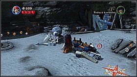 Niszczymy łódkę przewróconą dnem do góry [1] i budujemy z rozrzuconych klocków nowy obiekt - Zatoka Whitecap - opis przejścia | Na nieznanych wodach | LEGO Piraci z Karaibów - LEGO Piraci z Karaibów - poradnik do gry