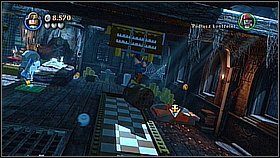 Przechodzimy na prawo i rozwalamy skrzynię, aby odsłonić mechanizm beczkowy - Hiszpańskie dziedzictwo - opis przejścia | Na nieznanych wodach - LEGO Piraci z Karaibów - poradnik do gry