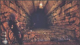 Po drugiej stronie przepaści zabijamy kilku nieumarłych i kręcimy korbą wystającą z postumentu, obniżymy w ten sposób poziom wody w katakumbach - Rozdział 3- Puszcza Govad (sekcje 3.4-3.6) | Opis przejścia Hunted Kuźnia Demona - Hunted: Kuźnia Demona - poradnik do gry