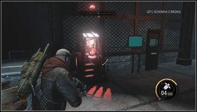 Ruszamy w dalszą drogę z konwojem [1] i korzystamy ze schowka z bronią podczas postoju - Droga do Bastionu | Opis przejścia Red Faction Armageddon - Red Faction: Armageddon - poradnik do gry