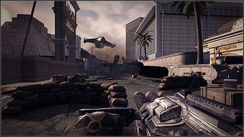 Kiedy dotrzesz do kolejnych gniazd KM-u użyj jednego z nich by powstrzymać nadciągającą świńską falę - 6. Vegas In Ruin | Kampania w Duke Nukem Forever - Duke Nukem Forever - poradnik do gry