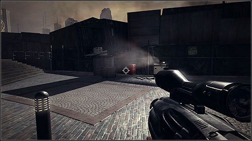 Trafisz na plac z barakiem i bramą, której nie da się otworzyć - 7.1. The Duke Dome (1) | Kampania w Duke Nukem Forever - Duke Nukem Forever - poradnik do gry