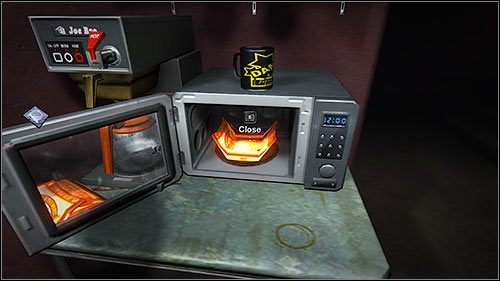 Tam również znajdziesz wibrator w jednej z zamkniętych szafek - 10. Duke Nukems Titty City | Kampania w Duke Nukem Forever - Duke Nukem Forever - poradnik do gry