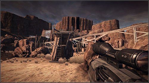 Brnąc powoli w jego stronę zwracaj uwagę na gniazdo karabinu maszynowego, z którego wrogowie będą bardzo chętnie korzystać, uprzykrzając Ci życie - 15.2. Highway Battle (2) | Kampania w Duke Nukem Forever - Duke Nukem Forever - poradnik do gry