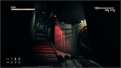 Po dotarciu na samą górę podążaj za czerwonymi światłami alarmowymi, aż dotrzesz do pomostu, który zawali się na twoich oczach - 22.2. Blowin The Dam (2) | Kampania w Duke Nukem Forever - Duke Nukem Forever - poradnik do gry