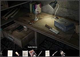 Weź zatem z blatu biurka pustą buteleczkę po solach trzeźwiących (po lewej) - Oswobodzenie z chłodni | Rozdział 2 | Black Mirror III - Black Mirror III - poradnik do gry