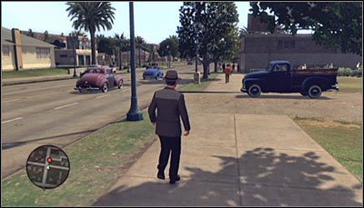 Zaczekaj ponownie aż Candy oddali się i skieruj się w prawo, uważając jednocześnie na to żeby nie zwrócić na siebie uwagi w wyniku przecięcia drogi przejazdu pick-upa - The Moose | Fabuła - Dodatkowe | Osiągnięcia w LA Noire - L.A. Noire - poradnik do gry