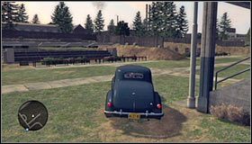 Skręć nieznacznie w lewo po minięciu budynku, wybierając przejazd przez trawę #1 - Hollywoodland (taśmy 35-50) | Eksploracja | Osiągnięcia w LA Noire - L.A. Noire - poradnik do gry