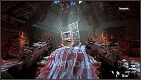 Ponownie przyjdzie nam przecisnąć się regałami by ominąć stertę śmieci blokujących dalszą drogę - Poziom 03- Sklep | Opis przejścia | FEAR 3 - F.3.A.R. - poradnik do gry