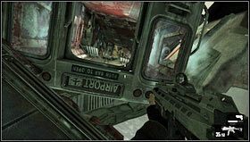 Po twardym lądowaniu staniemy na walącym się moście [#6 - Poziom 06- Most | Opis przejścia | FEAR 3 - F.3.A.R. - poradnik do gry