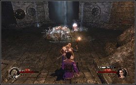 Następnie trafisz na wąski tunel z wystającymi co chwila kolcami [1] - Misja 5 - Tunele Templariuszy (2) | Opis przejścia The First Templar - The First Templar - poradnik do gry