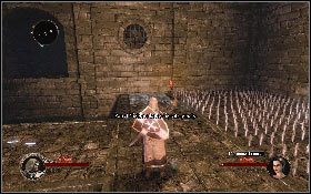 Omiń topów, a potem podejdź na fragment podłogi z prawej, do którego prowadzą odciski stóp [1] - Misja 5 - Tunele Templariuszy (2) | Opis przejścia The First Templar - The First Templar - poradnik do gry