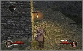 Kiedy i tutaj nikt nie odpowie obejdź budynek, poczekaj aż minie cię dwóch wartowników, po czym zabij ich po cichu [1], a następnie zacznij wchodzić na szczyt wzniesienia [2] - Misja 10 - La Rochelle | Opis przejścia The First Templar - The First Templar - poradnik do gry