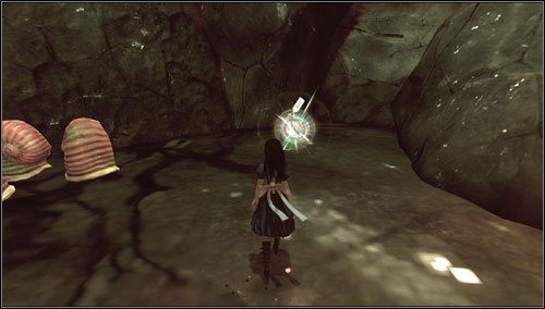 3 - Vale of Doom - na placu w małej komórce oddzielonej od reszty, po lewej - Rozdział 3 - Oriental Grove (01-09) | Bottles - butelki | Alice Madness Returns - Alice: Madness Returns - poradnik do gry