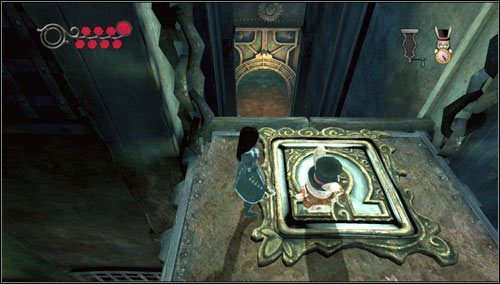 Wychodzimy na górę po schodkach i wciskamy przełącznik z kowadełkiem - Cranking Up & Pressing Down (1) | Rozdział 1 - Hatters Domain - Alice: Madness Returns - poradnik do gry