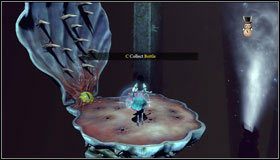 Na następnej platformie uruchamiamy przycisk z kowadełkiem - robimy to wtedy, gdy światło powoli zacznie mijać naszą postać -dzięki niemu otrzymamy butelkę, która schowana jest w muszli - Lost Souls Locker (2) | Rozdział 2 - Deluded Depths | Alice Madness Returns - Alice: Madness Returns - poradnik do gry