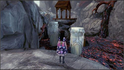 Przeskakujemy po kolumnach w stronę jaskini zablokowanej plastrem miodu - Monastery Shelf Valley (2) | Rozdział 3 - Oriental Grove | Alice Madness Returns - Alice: Madness Returns - poradnik do gry
