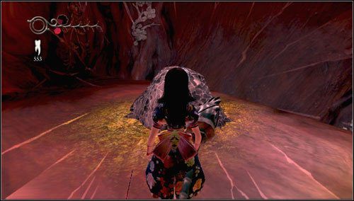 Na jednej z półek znajdujemy jeszcze jedną sztukę Insidious Ruin i kupkę mazi wymieszanej z kośćmi - Trunk (1) | Rozdział 3 - Oriental Grove | Alice Madness Returns - Alice: Madness Returns - poradnik do gry