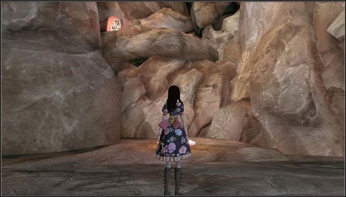 Ostatni brakujący fragment znajdziemy, przechodząc przez tunel prowadzący od mysiej dziurki znajdującej się na wysokiej półce skalnej - West Peak Prison Village | Rozdział 3 - Oriental Grove | Alice Madness Returns - Alice: Madness Returns - poradnik do gry