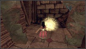 Niszczymy przeszkodę zakrywającą wejście do małej komnaty - Labirynthine Revenge | Rozdział 4 - Queensland | Alice Madness Returns - Alice: Madness Returns - poradnik do gry