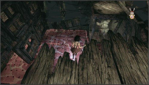 Szybko wybiegamy na górę i przebiegając przez pokój ze schowanymi kolcami wychodzimy z lokacji - Downtown Cellars (1) | Rozdział 5 - Dollhouse | Alice Madness Returns - Alice: Madness Returns - poradnik do gry