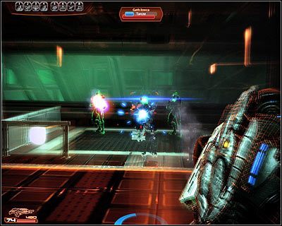 Przywołaną windą przyjadą gethy, tak więc zadbaj o to żeby Shepard znalazł się za dobrą zasłoną - (5) Zniszczenie wrogiej WI (1) | Nadzorca- Stacja Atlas | Mass Effect 2 Overlord - Mass Effect 2: Overlord - poradnik do gry