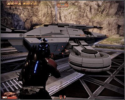 Po zakończonej bitwie zejdź na dół i skorzystaj z dużej śluzy w celu wyjścia ze statku gethów - (7) Powrót do poduszkowca | Nadzorca- Stacja Prometeusz - Mass Effect 2: Overlord - poradnik do gry