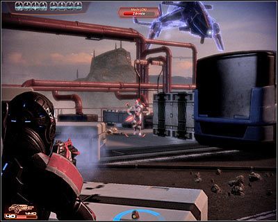 Przez cały czas trwania walk ignoruj atakujący Was myśliwiec, bo chwilowo nie będziesz mógł go zniszczyć - (5) Pokonanie Donovana Hocka | Kasumi- Wykradzione wspomnienia - Mass Effect 2: Kasumis Stolen Memory - poradnik do gry