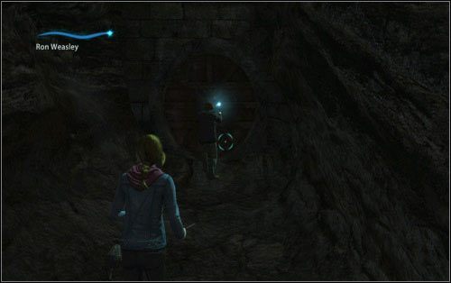 Niedługo potem wejdziesz do pieczary zamieszkiwanej przez kilka insektów - [Kieł bazyliszka] Opis przejścia | Harry Potter i Insygnia Śmierci - część 2 - Harry Potter i Insygnia Śmierci - część 2 - poradnik do gry