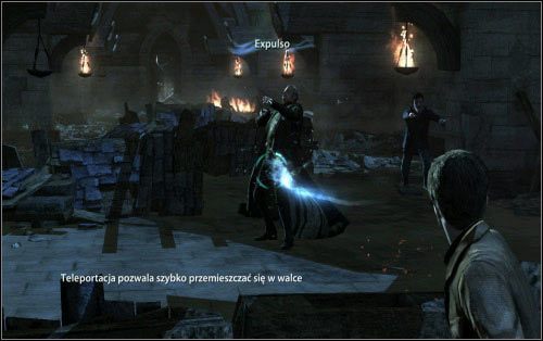 Pędź przed siebie, tak jak prowadzi kładka (możesz skręcić w lewo po jeden z bonusów) - [Bitwa o Hogwart] Opis przejścia | Harry Potter i Insygnia Śmierci - część 2 - Harry Potter i Insygnia Śmierci - część 2 - poradnik do gry