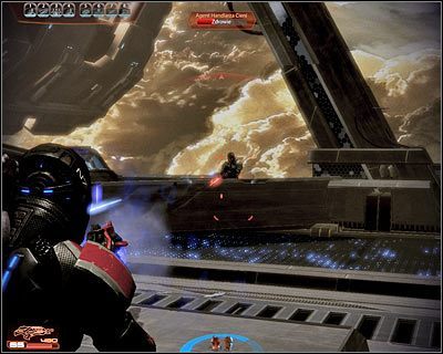 Zbadaj szybko skąd nadbiegają pierwsi przeciwnicy i umiejętnie rozstaw drużynę za zasłonami - (14) Bronienie się przy włazie - Kryjówka Handlarza Cieni - Mass Effect 2: Lair of the Shadow Broker - poradnik do gry