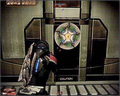 Nie zapominaj o monitorowaniu stanu zdrowia członków drużyny i ratowaniu ich jeżeli ktoś straci cały pasek energii - (14) Bronienie się przy włazie - Kryjówka Handlarza Cieni - Mass Effect 2: Lair of the Shadow Broker - poradnik do gry