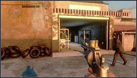 Przy zamkniętej bramie [1] skręcamy w prawo do budynku - Garaże - Rozdział 3 - Call of Juarez: The Cartel - Ben McCall - poradnik do gry